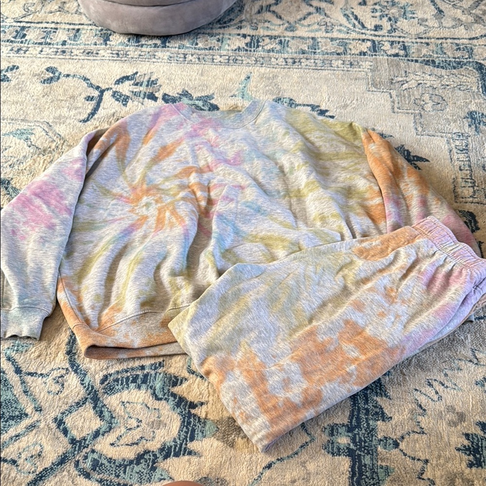 PacSun Pastel Tie-Dye Sweatset
